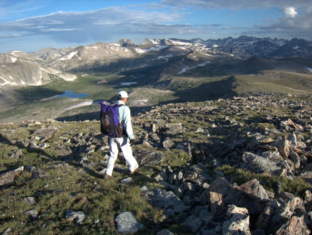 Walking north atop the Continental Divide north of Europe Peak