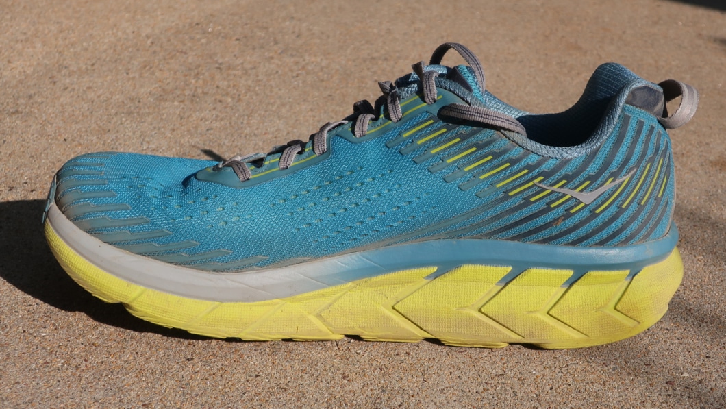difference between hoka clifton 5 and 6